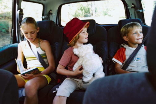 такси минивэн с детским креслом в Москве в аэропорт