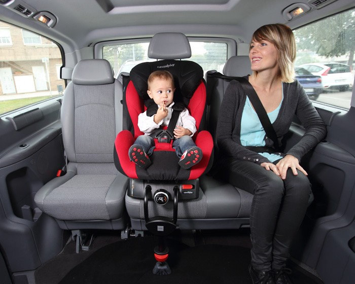 такси с детской автолюлькой